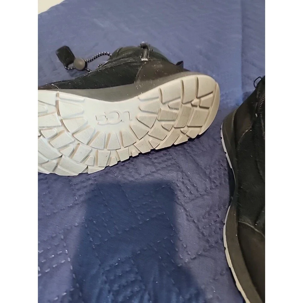 UGG KIDS TURLOCK WP BLACK BOOTS SIZE: 3K STYLE: 1103505K